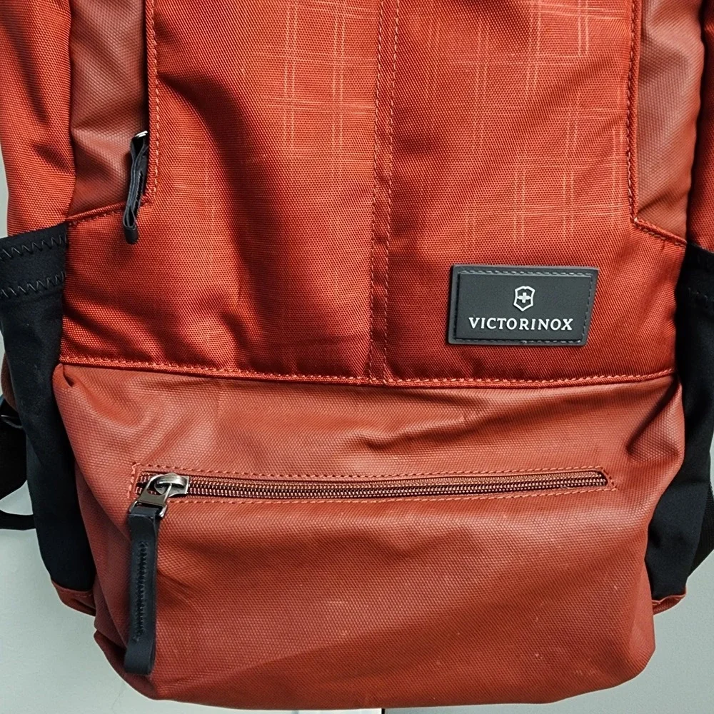 Victorinox Red Luggage Altmont 3.0 Dual-Compartment Laptop Backpack